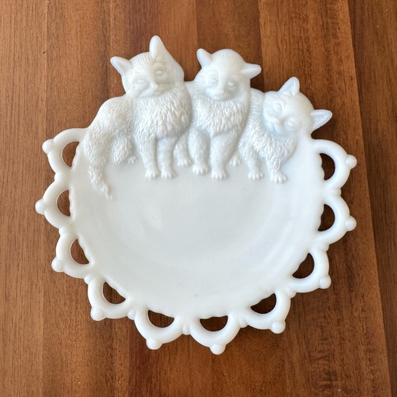 Vintage Milk Glass Cat Trinket Dish